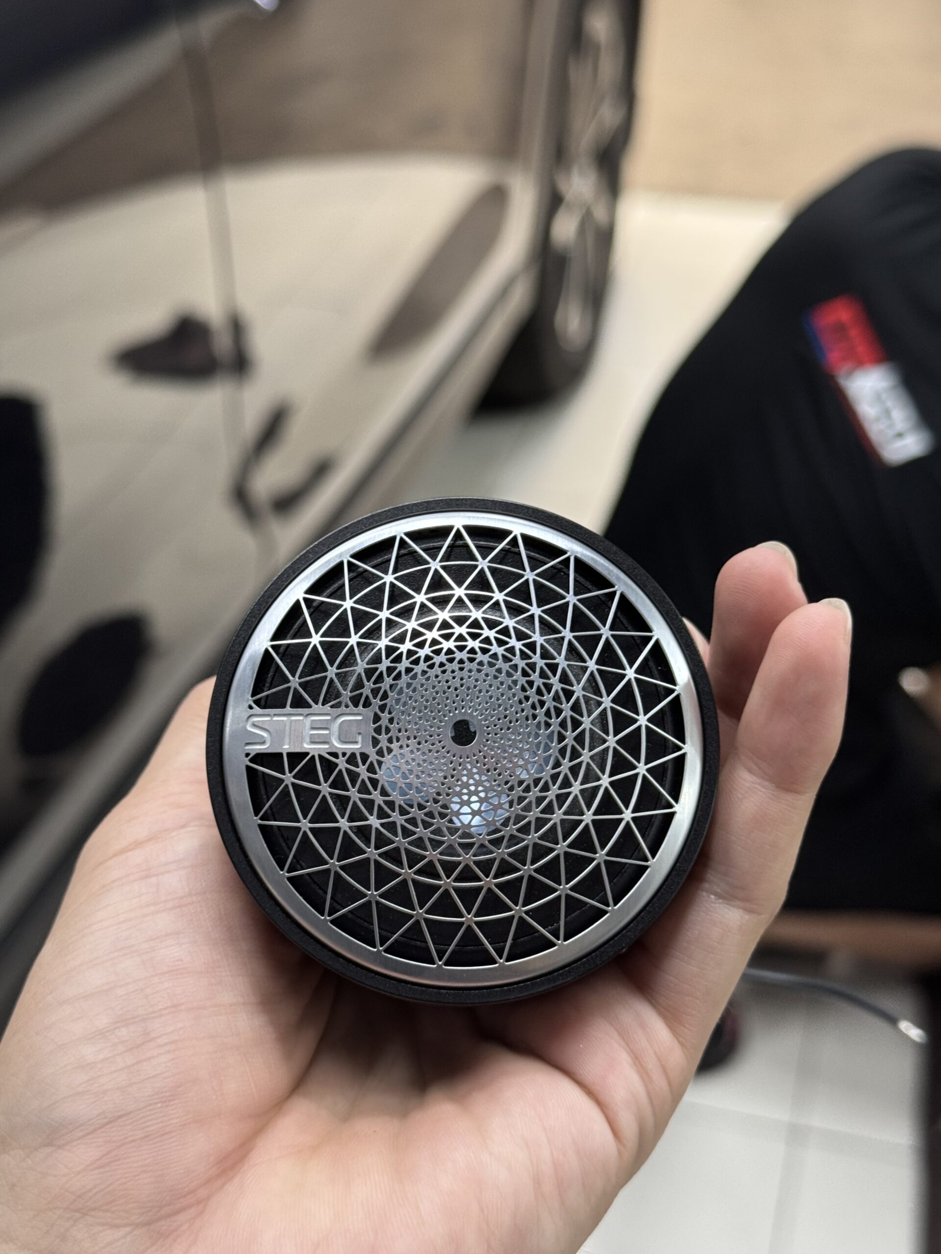 Độ loa xe Mazda CX5 - Mazda CX8 với loa Mid - Treble STEG SFF1 - Image 4