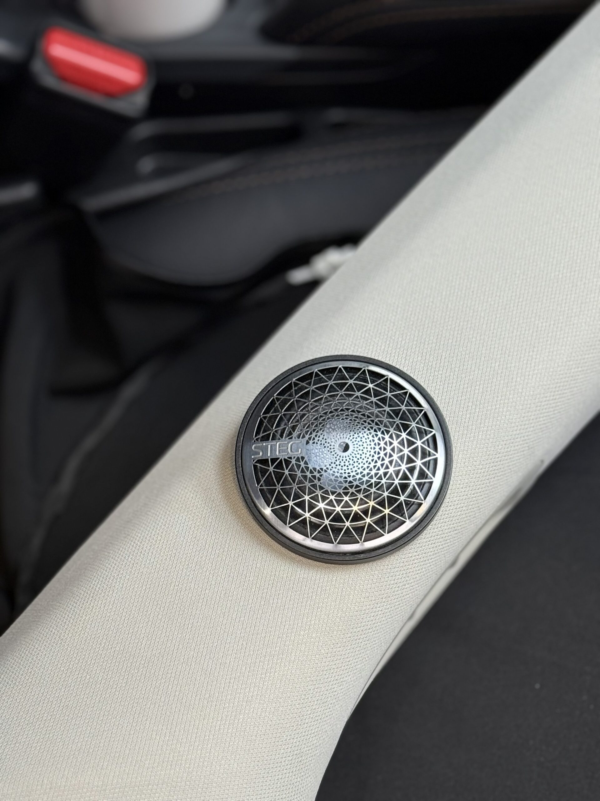 Độ loa xe Mazda CX5 - Mazda CX8 với loa Mid - Treble STEG SFF1 - Image 2