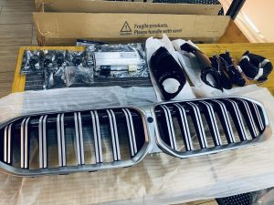 Alternative view of Mặt Ca Lăng 330i M Sport LCI 2024 Màu Crom BMW G20 LCI 2024 có lỗ chờ sẵn hỗ trợ gắn Cam360