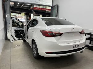 Alternative view of Gương điện tử AI ADAS UTOUR C3M cho xe Mazda 2 AT 2024-2025 bản Base| Tích hợp Camera hành trình trước sau
